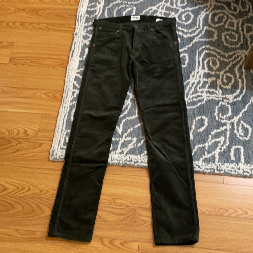 Wrangler dark green corduroy.Great cond worn once